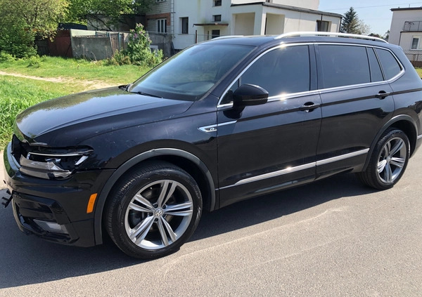 Volkswagen Tiguan Allspace cena 83000 przebieg: 142000, rok produkcji 2019 z Bydgoszcz małe 781